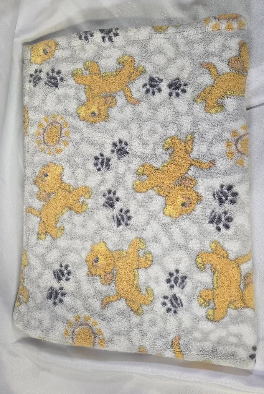 Rare Disney Simba The Lion King Fleece Baby Blanket Gray Animal Print Paw Prints